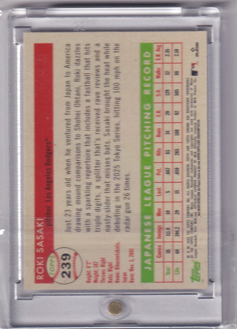 Roki Sasaki 2025 Topps Chrome #239 Los Angeles Dodgers Gold Refractor